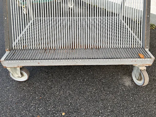 Lisec Harprack vagn Nr: 102