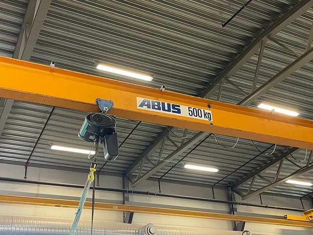 Pelarsvängkran ABUS 500 kg