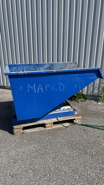 Tippcontainer 3